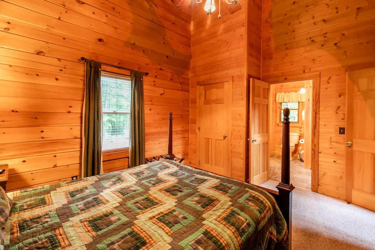 Nice View Fireplace, Hot Tub, Porch Bed, Private Sevierville Eksteriør billede