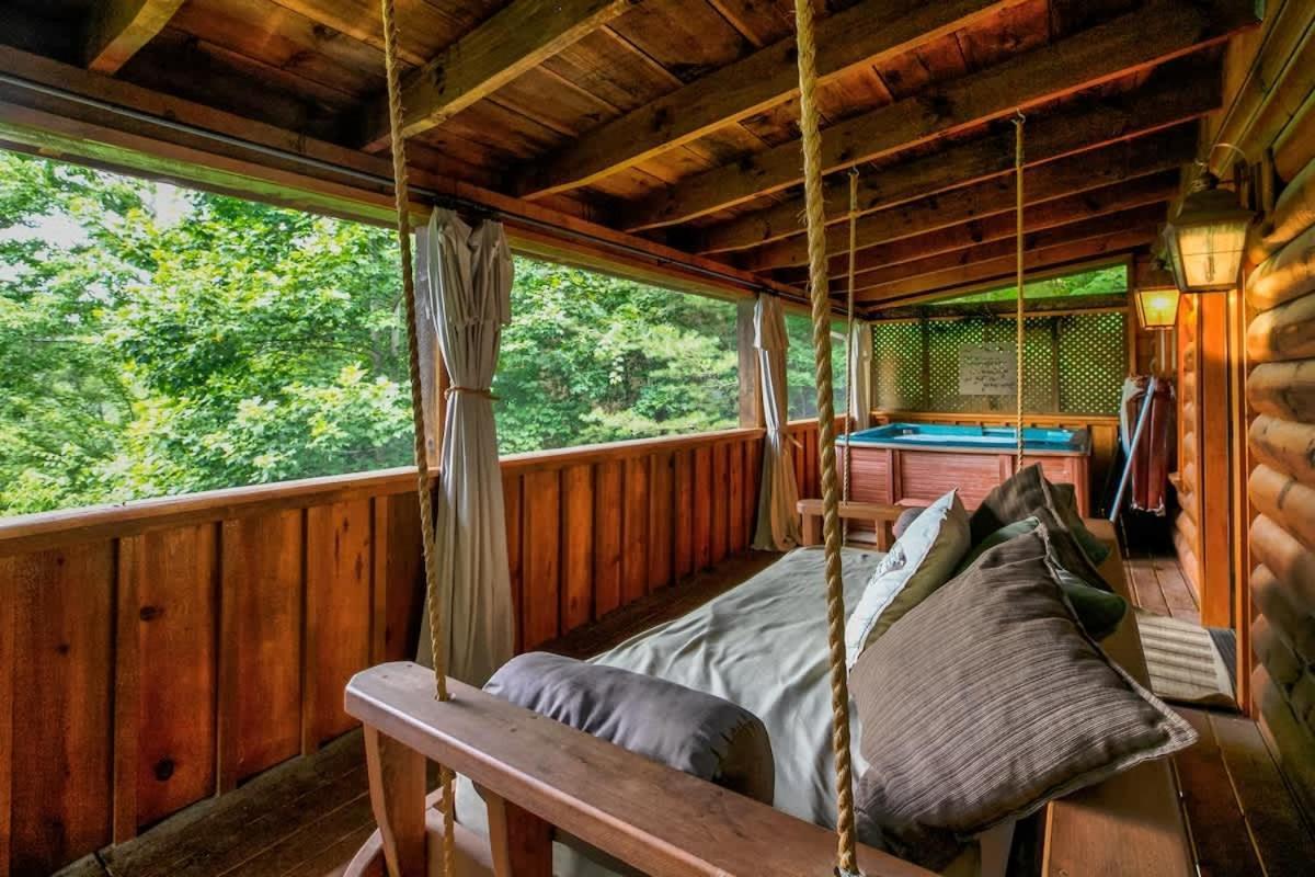 Nice View Fireplace, Hot Tub, Porch Bed, Private Sevierville Eksteriør billede
