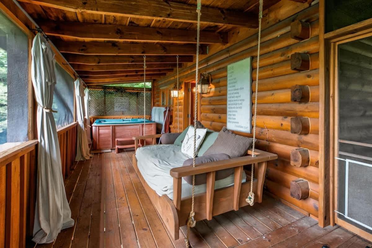 Nice View Fireplace, Hot Tub, Porch Bed, Private Sevierville Eksteriør billede